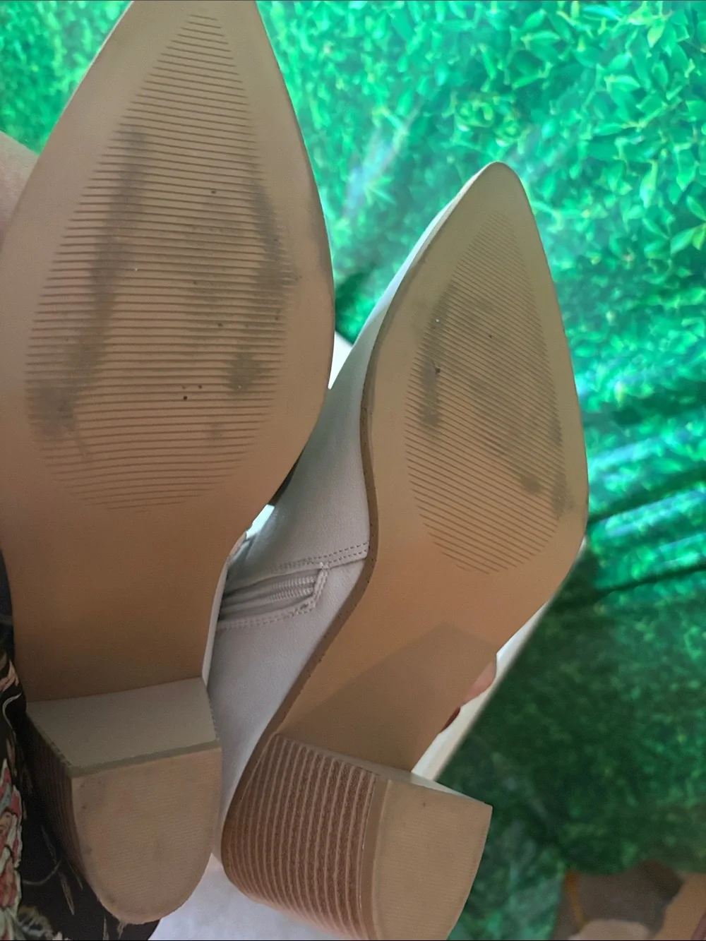 Beautiful Cream Cowgirl Boots